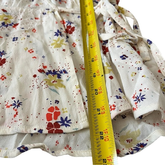 White and yellow floral print wrap top with short sleeves and tie waist #floral - Picture 6 of 6